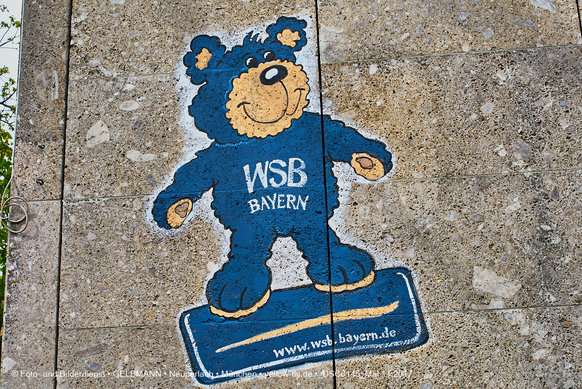 21.03.2017 - Abrissbaustelle Quiddezentrum in Neuperlach